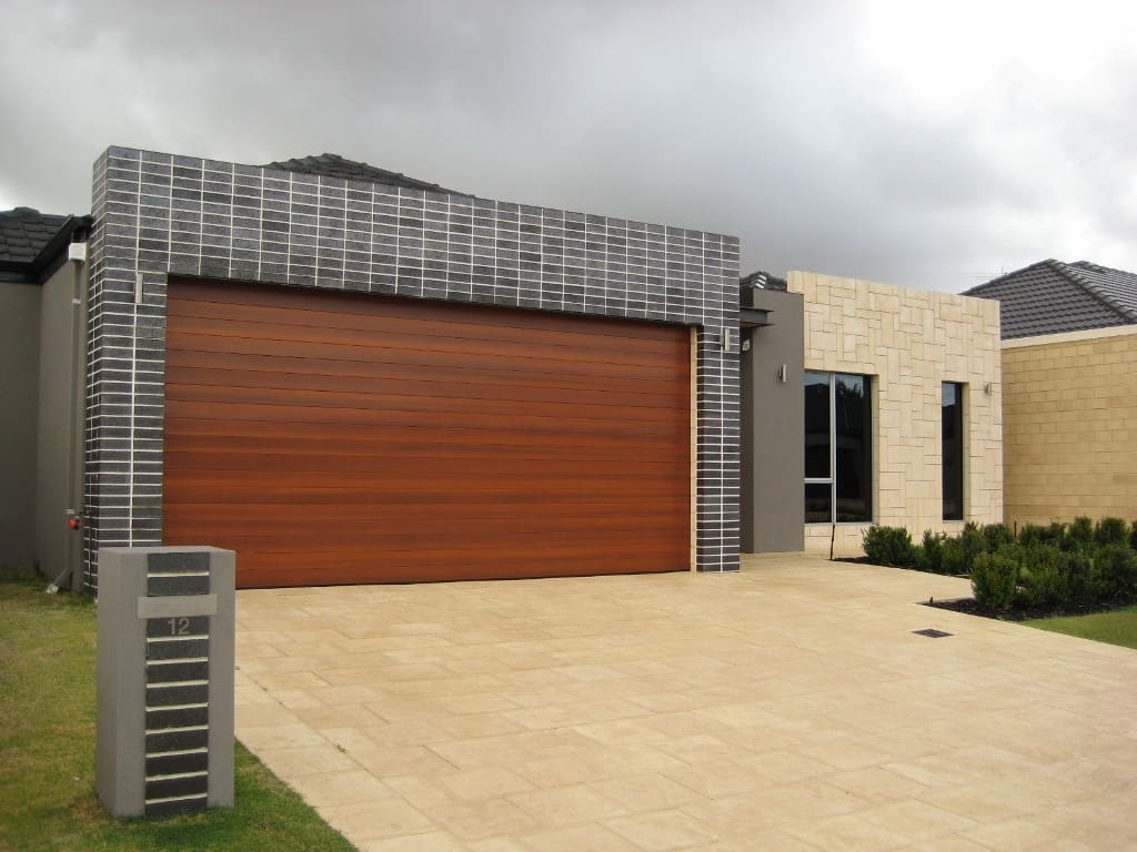 Danmar Natural Timber Cedar Panel Gliderol - Gliderol